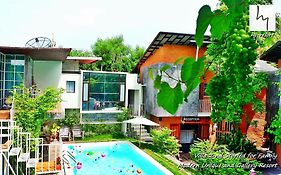 Hy Resort