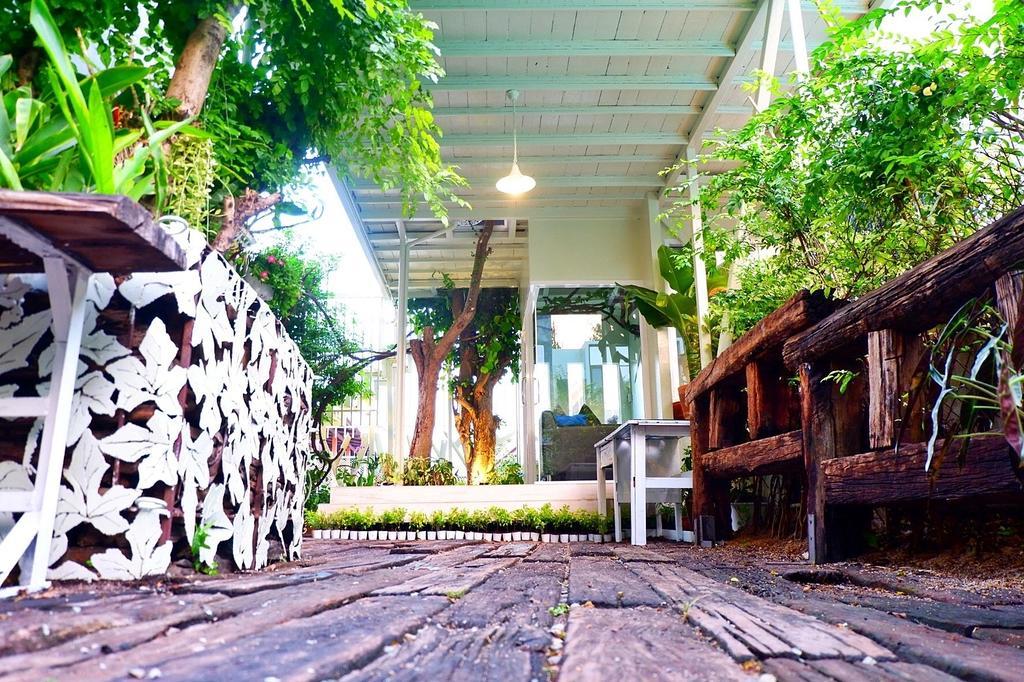 Hy Resort Chonburi Exterior photo